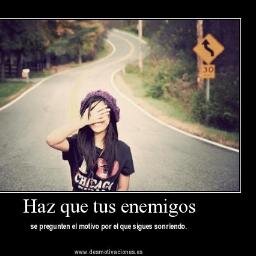 SuperCharlin's profile picture. ♥♥