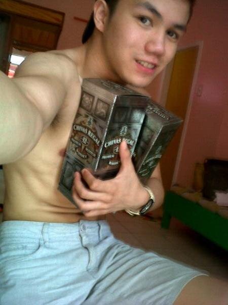 JeanneBorje2's profile picture. :) Just Smile!. Bbm Pin:27BAE3A2 | WeChat: jeanneborje | Line: jeanneborje12