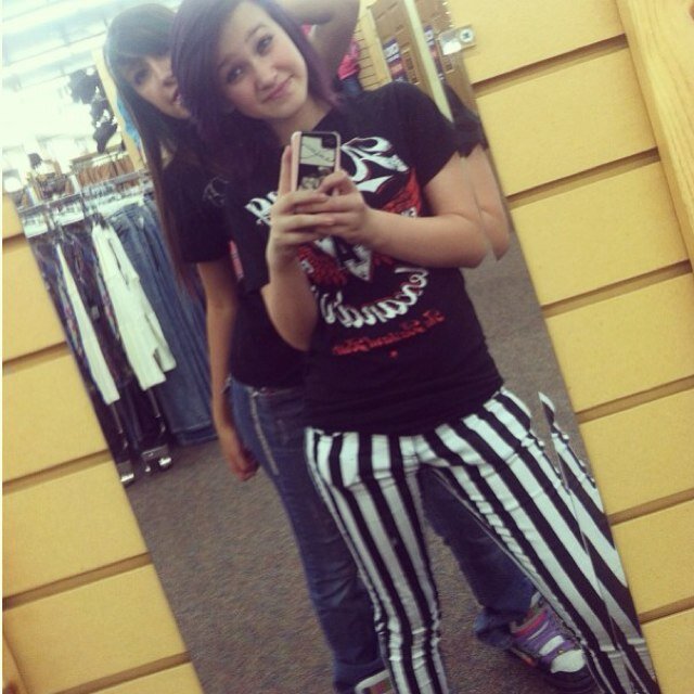 Music is the meaning if life~pizza cat & disney movies•.• sweater weather*(RIP MITCH LUCKER)*