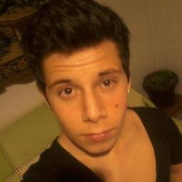 olá , estou aqui pra dizer que eu amo demais esse menino e que ele é mais que especial pra mim c2c2 p. @__Surtei