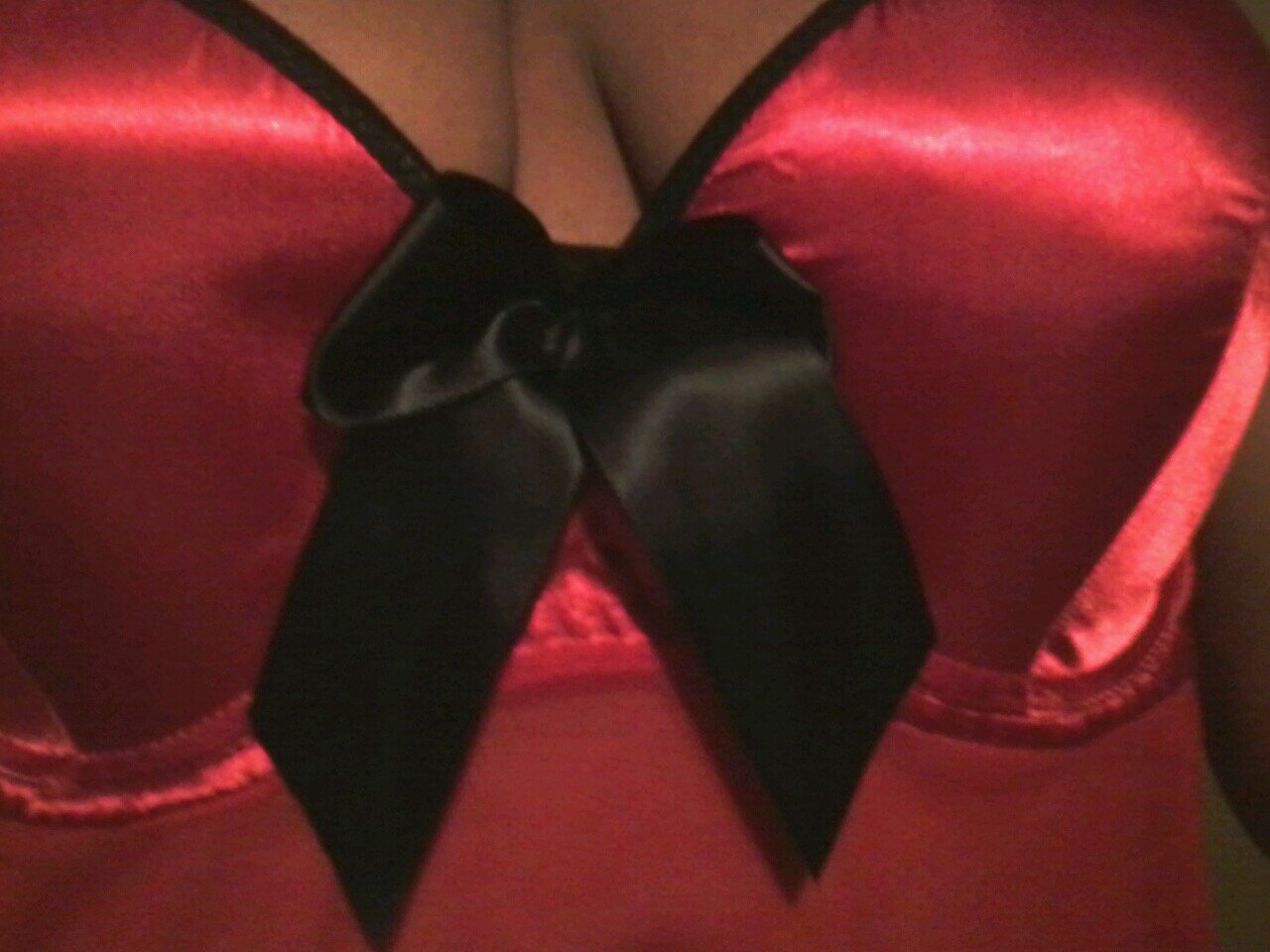 Here to have fun.#teambi,#teamstud, #teamtaken,♡Loving Kieisha ♡Follow me i follow back.DONT TWEET ME ABOUT DICK, U WILL GET UNFOLLOWED.My Daddy She Loves Meツ