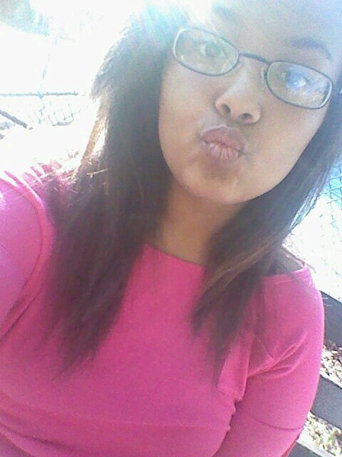 Im lissy :) Im 16 I only tweet things that I think! follow me I follow back! ;)