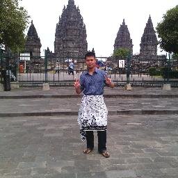 yang terpenting dalam hidup ini adalah O.S.L (orang tua.studi.Love)