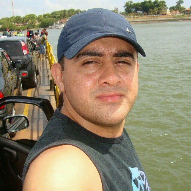 Pai da Sophia, Engenheiro e Sangue Azul Marinho.
