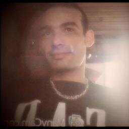 Você vai descobrir mais cedo ou mais tarde que o tempo pra ser feliz é curto, e cada instante que vai embora não volta mais. (Arnaldo Jabor)
