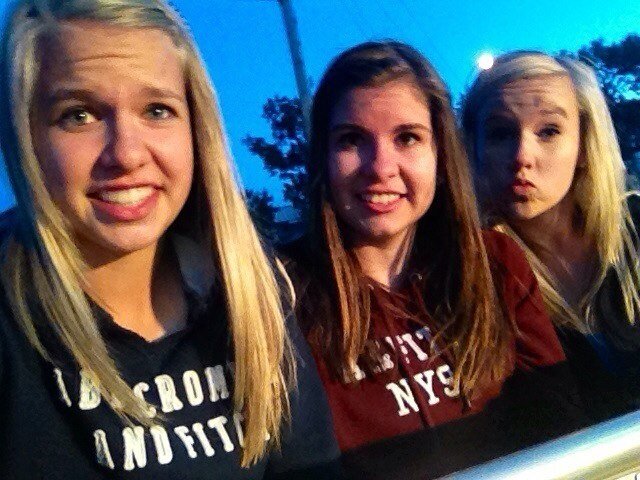 heinrichh10's profile picture. Kendra and Breanne are my favoritest girls ever ! They mean everything to me ! And i love them so much ❤❤