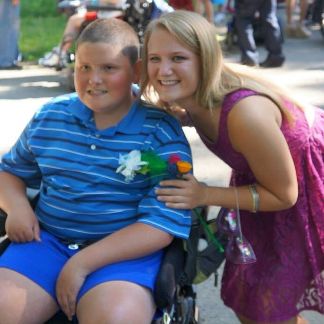 jen_knifer's profile picture. all great changes are preceded by chaos