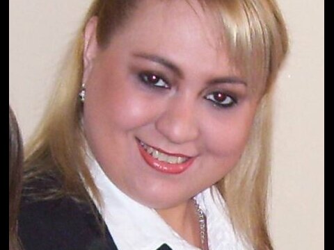 Asesora jurídica del DNRA, Olimpista de corazón y Colorada y cantante