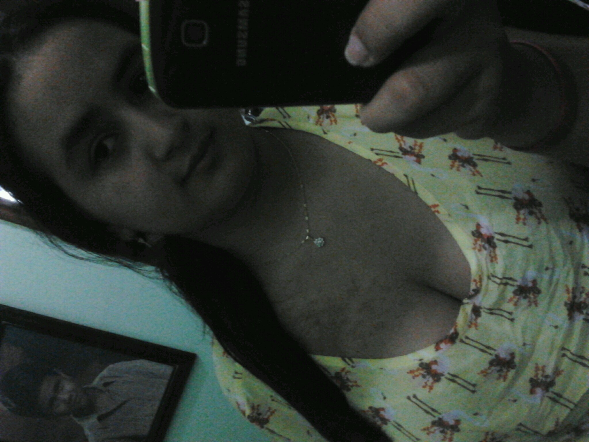 Vascaina ' 17 anos  *-*
se eu te agrado tudo bem,se não,paciência :* me siga se quiser (: