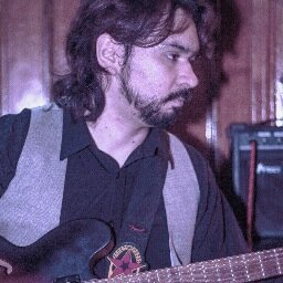 Productor de audiovisual, sonido y música, Guitarrista Profesional