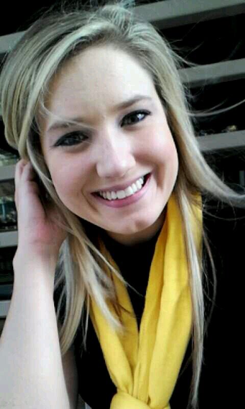 A wise girl knows her limits. A smart girl knows she has none. -Marilyn Monroe