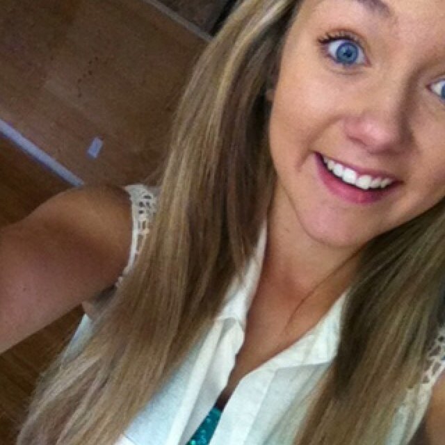 -FreshMan, I'm 14 ✌ 
-Georgia Peach 
-Blue Eyes 
-Main Squeeze: Bb, 
-Single Pringle, 
-Bestest Best Friend?
Jonnie Lynnvry Ramders