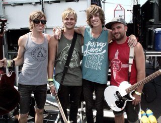 @PCFHBAND officially follows us. Pop/rock. Merch store http://t.co/voRTIG8N8i CP:pcfhindonesiateam@mail.com /BBM:74660e42