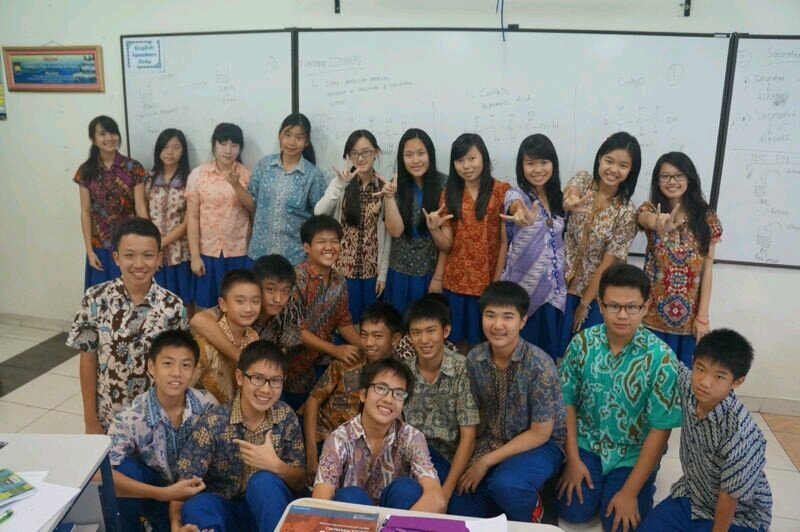 Student of BPK Penabur Inter'l School! I love my family, friends.