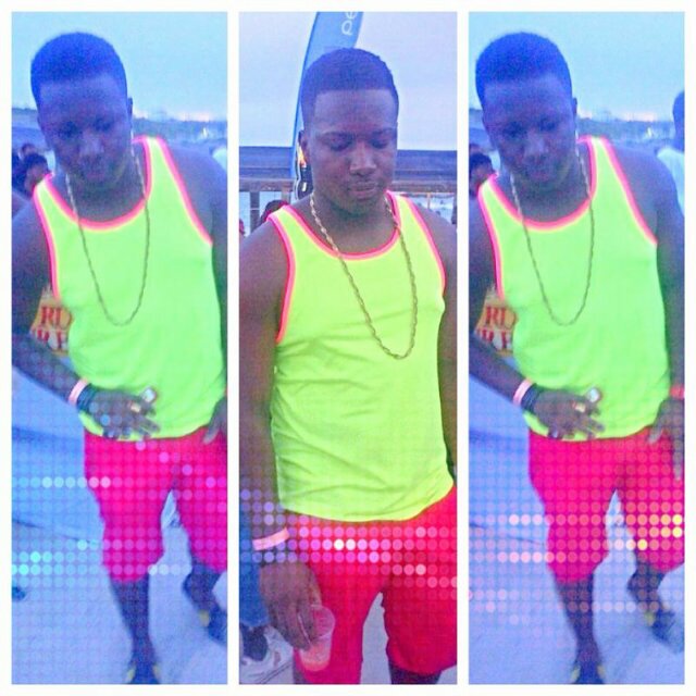 i rep #whiteoutdancers follow back multitalented Youtube Page : http://t.co/tNskLvcQ
