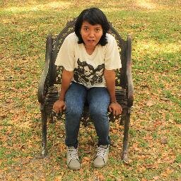 CukupHKL's profile picture. lebih suka pkek sandal jepit ke mall