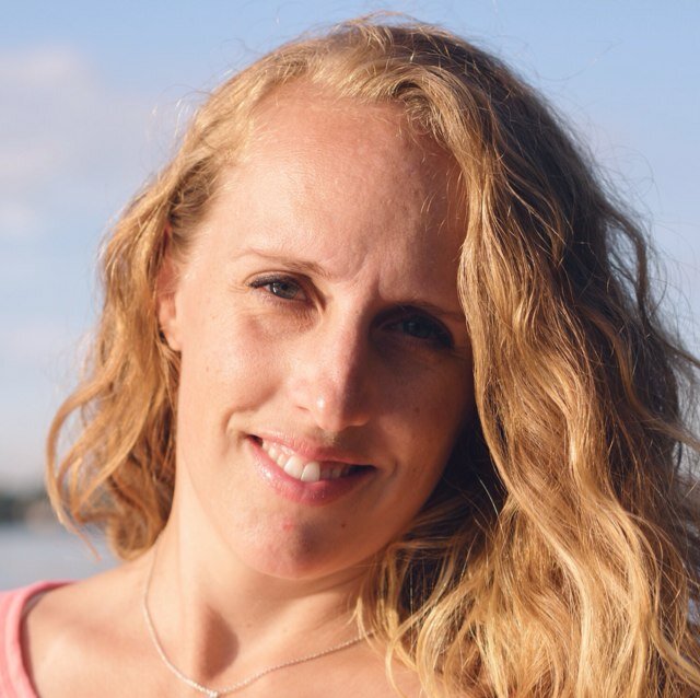 Mom of 3 (ages: 6, 4, 2 ) seeking a simple life and sanity to spare. Garden grower. Yoga instructor. Crunchy momma. Home renovator. Doula. Crafter.