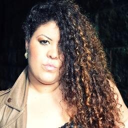 jeessaraiva's profile picture. Quer me ver feliz? Me traga tudo em preto e branco. Se for sincero e eu puder confiar, juro que te dou o meu vermelho mais encarnado.