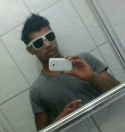 que me conhecer melhoor segue aii poow ..! sz '
