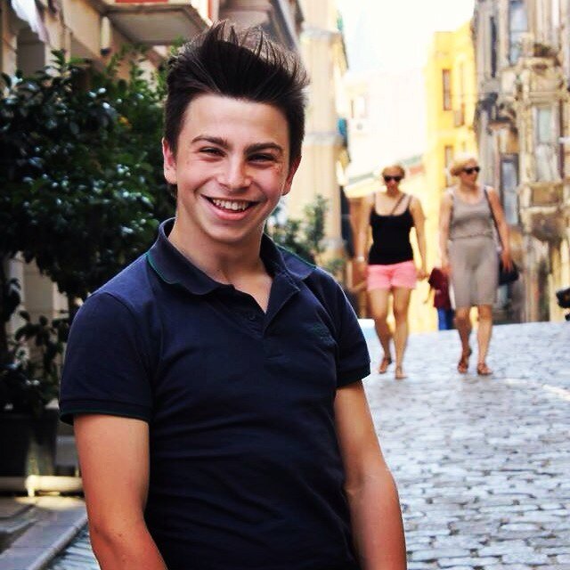 Slymkksari's profile picture. 