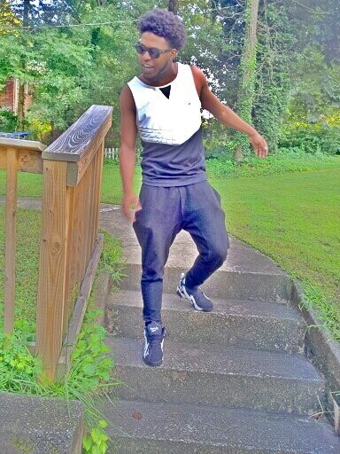 BankSetGoonie's profile picture. Small circle ... No new niggas .... Everybody solid. #RipLiTerry