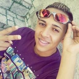 Prazer Linniker *.* , sou #Humilde e #Batalhador ! , siga-me os bons s2' . Guiado por #DEUS e vigiado por #VERMES !