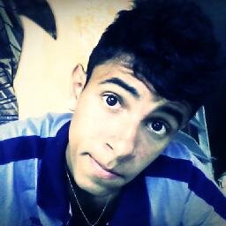 Senhor, minha preocupação não é se Deus está ao nosso lado; minha maior preocupação é estar ao lado de Deus, porque Deus é sempre certo.