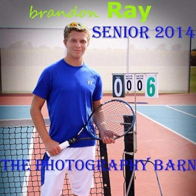 Senior at EHHS. Living that good life. EH Baseball, Tennis, and wrestling.