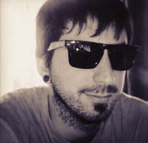 leoestebes's profile picture. Rengo basicamente.