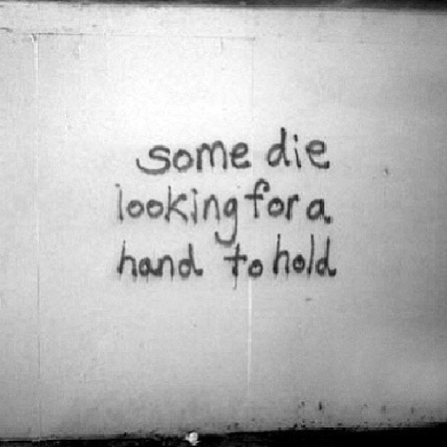 17 y/o. Cutter and burner. Ana and Mia run my life. Suicidal and living in Hell. SW: 149 CW: 124 GW: 105-110 UGW: 85. Its been 5 years don't need 1 more.