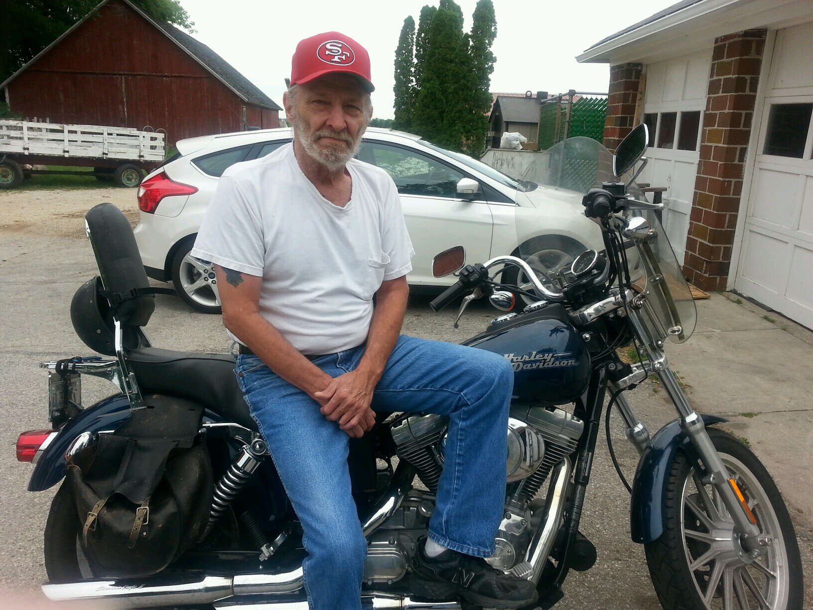 MichaelhHoffman's profile picture. Viet Nam Veteran, right leaning independent. Harley Owner, proud father of an awesome son. Patriot