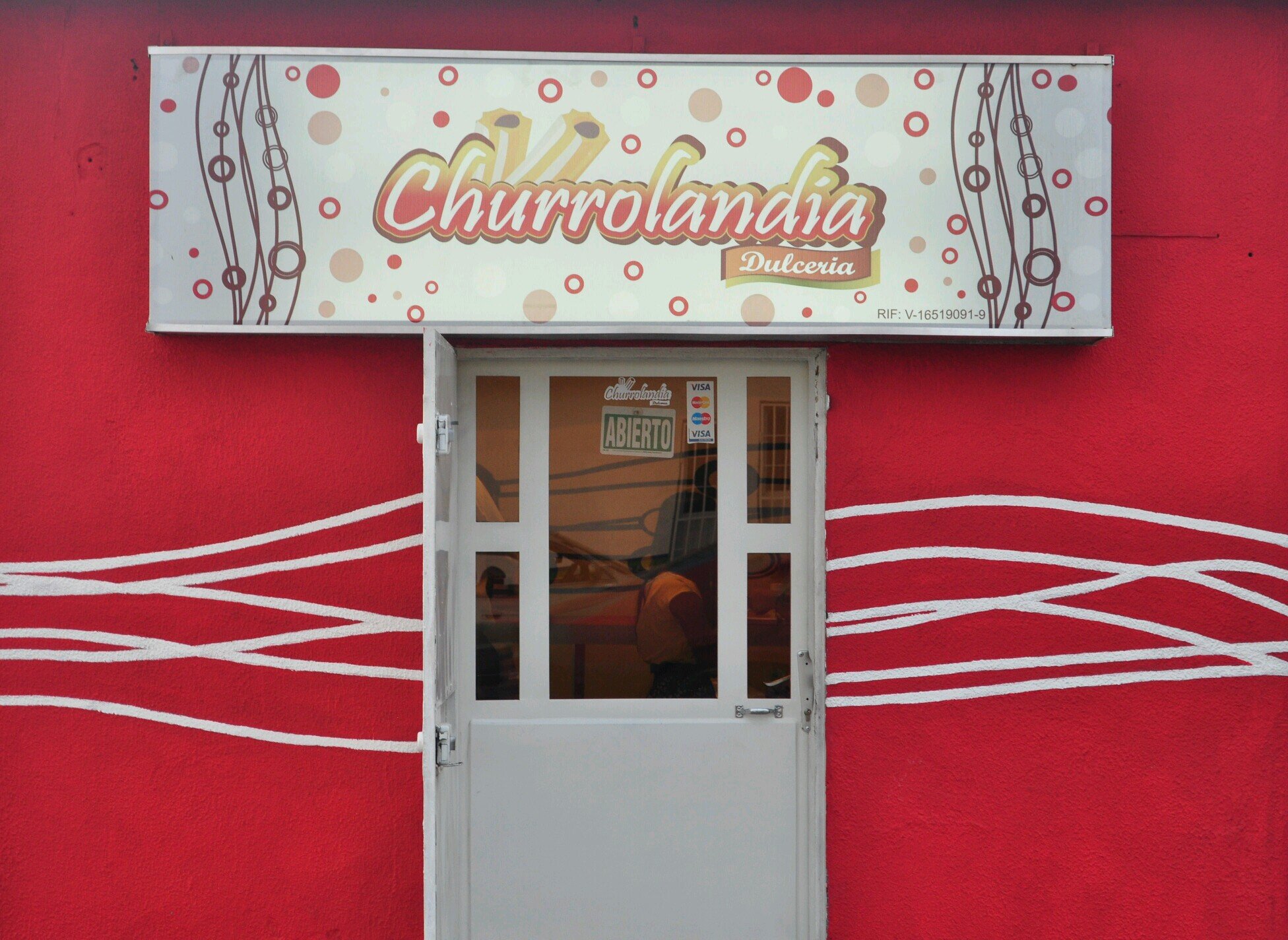 Dulces y Deliciosos Churros tradicionales y rellenos con Chocolate, Arequipe!  Av. Buchivacoa entre Pinto Salinas y Callejón Estadio! Coro