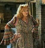Mother of seven children and loving wife to @ArthurWeasley_  [HP/RP]