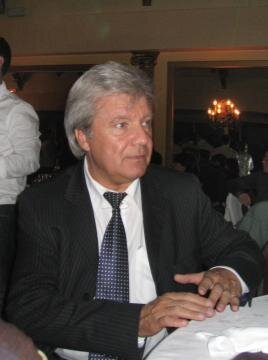 Ex RPR et ex FN, Candidat aux législatives dans la 1ère circonscription de l'Essonne contre Mr Valls en 2012. Ingénieur, DG....Désormais adhérant à Reconquête !