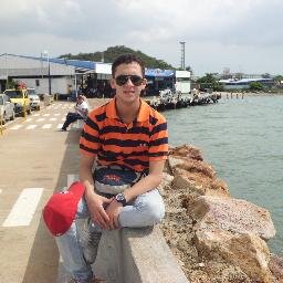 Estudiante - Pienso que Venezuela Progresa cambiando a los dirigentes que no sirven