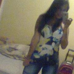 Tem que deixar pra lá, tem que esquecer a arrogância dos outros e espalhar o amor. *-*