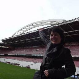 Del 82, English teacher, blogger, periodista. Seriéfila, cinéfila, consumidora de música compulsiva y viajera empedernida. https://t.co/vFURew4leF