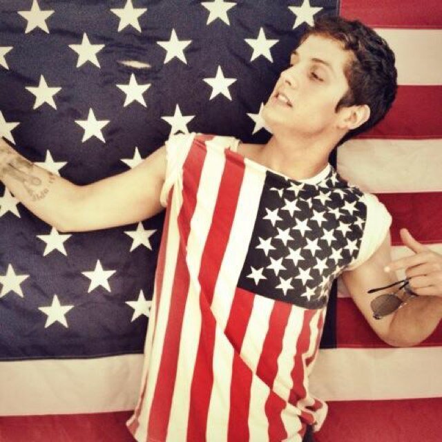 ✿ daniel sharman is better than you ✿