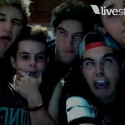 THIS IS A FREE FOLLOW BECAUSE I LIKE YOUR ACOUNT. GO FOLLOW @lukesslippers................ shes a janoskianator hoping to get noticed one dayTHANKYOU XXXX
