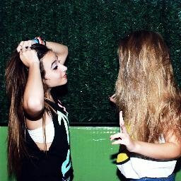 Nuestro objetivo es hacer reír a la gente. | HIPSTA PLEASE | music. Dreams come true. Leire & Jare.