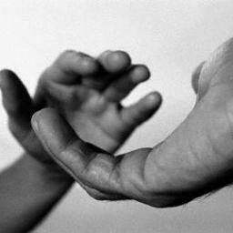 Twitter para compartir información de donde y como podemos ayudar a los damnificados por #Ingrid y #Manuel RT y Follow. Ojo esta cuenta es sin fines de lucro.