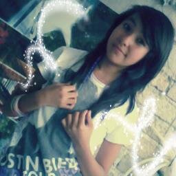 Soy un chica fría es porque cuando era un amor de persona destruyeron mis sentimientos, porque confié demasiado y me fallaron.