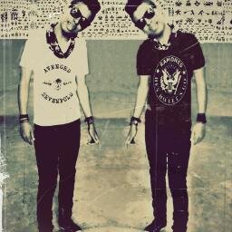 (y' Sou aquelee que Vc' nunca será,~
#Posso ñ ser perfeiitoO,
      Maiis saõ os Meuss defeiitos Q' miim fazeen ser Ùnico (º~°)
  ___
