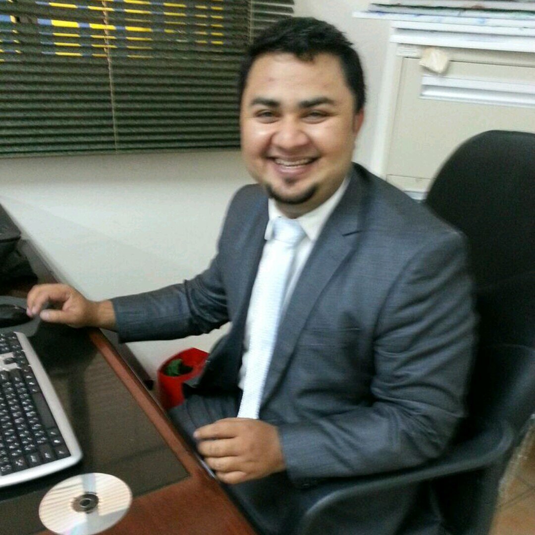 I am a lecturer, a corporate trainer, a motivational speaker & psychological counselor.