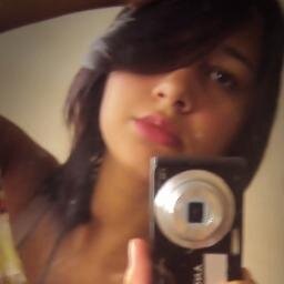 Para os erros, perdão. Para os fracassos, uma nova chance. Para os amores impossíveis, o tempo.