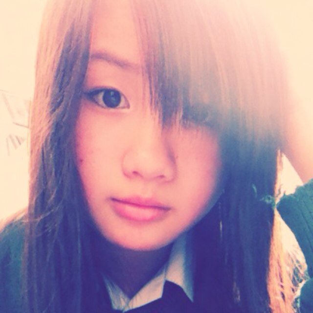 My name is Emily :) Follow me! :D ☺☮