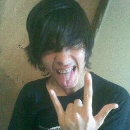 14* I like the electric guitar, rock metal. 
モアゼス