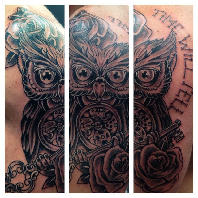 Tattoo Louis
Vlasmarkt 6
8500 Kortrijk
Tel: 0493/08.35.36

STAB 
Contact: stab.kortrijk@gmail.com