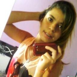 As vezes você precisa esquecer o que você quer, pra começar a entender o que você merece.