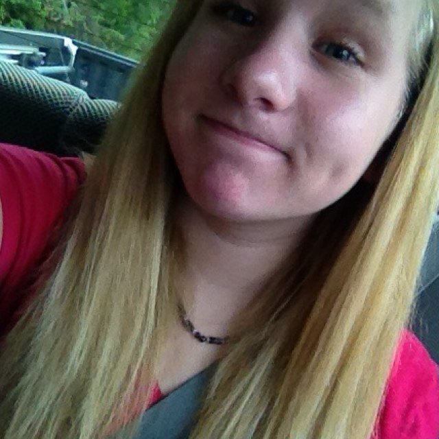 Hi Guise c:Samantha/ Florida/14/soccer/Love SWS/love 1D/love @kellinquinn and he should follow me:D/ lohanthony retweeted 1/5/13dont like me?i dont care Kay bai
